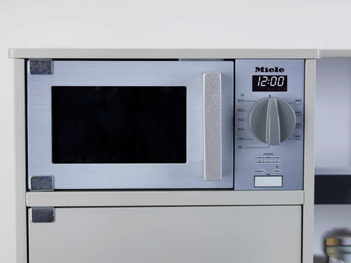 klein Miele Kinder-Spielküche "Family"